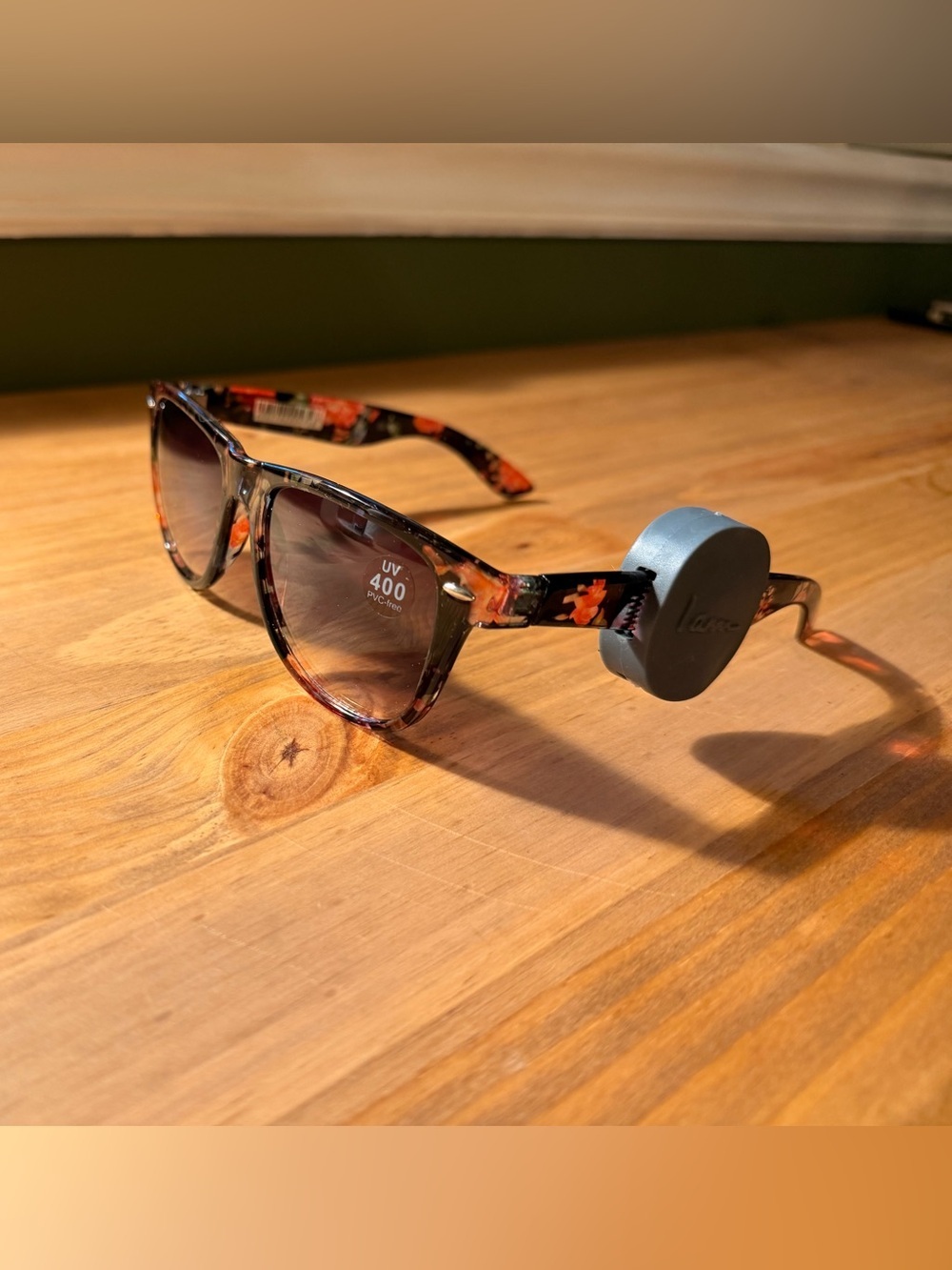 Tortoiseshell Women's Sunglasses - Picture 2 of 2